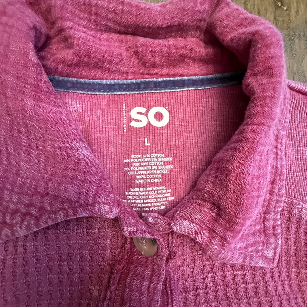 SO Pink Textured Shirt - Picture 2 of 3
